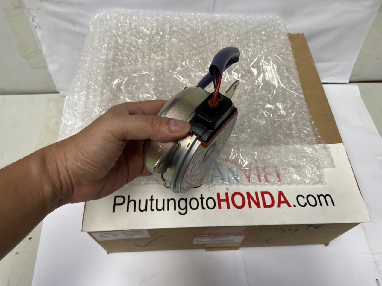 Mô tơ quạt két nước xe Honda BRIO